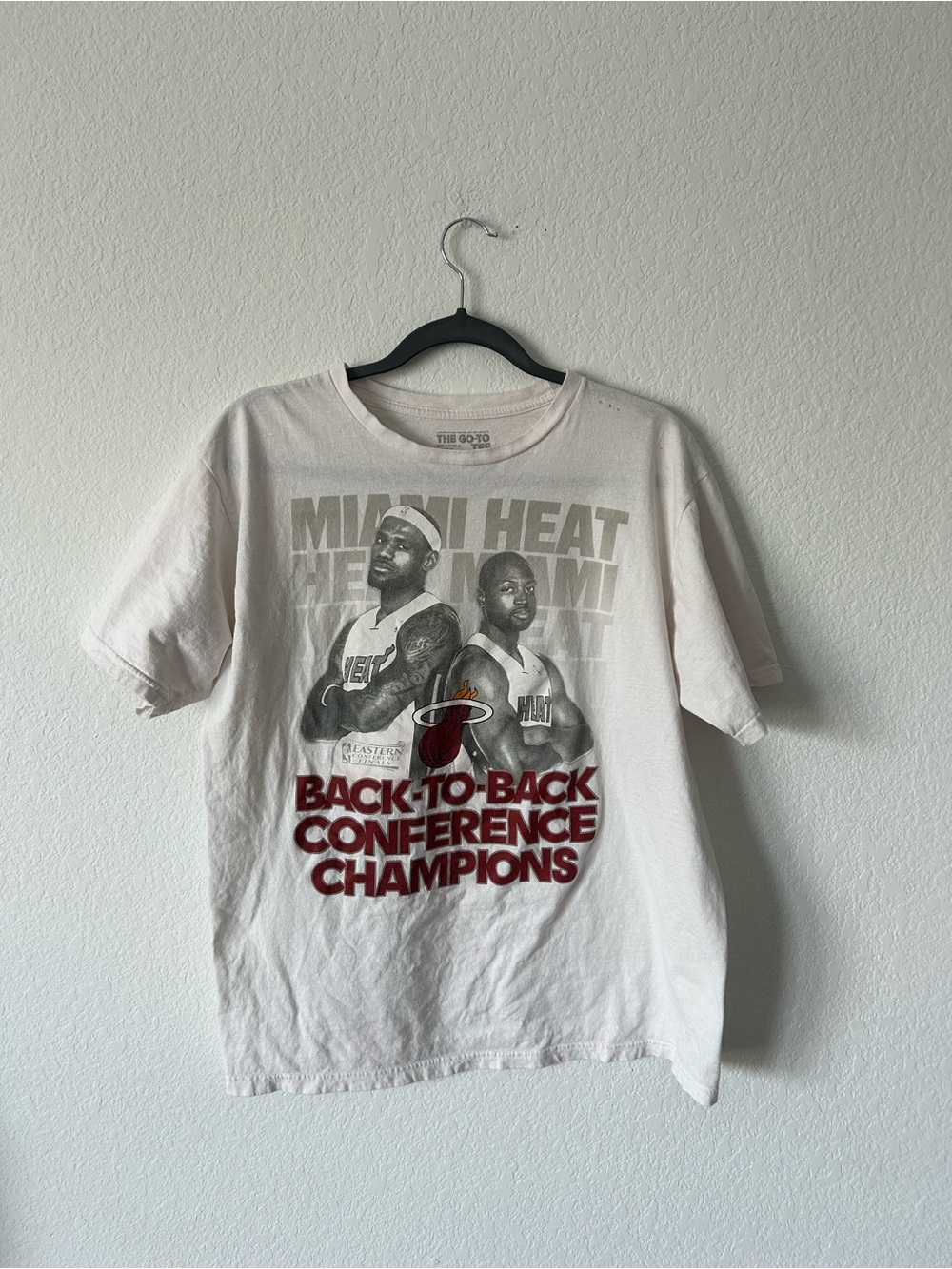 Vintage 2013 Miami Heat LeBron James Dwyane Wade Championship Tee L